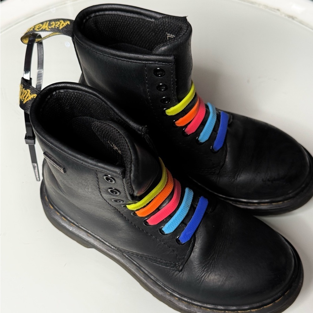 Dr. Martens Kids Black Boots with Colorful Laces - Picture 5 of 6